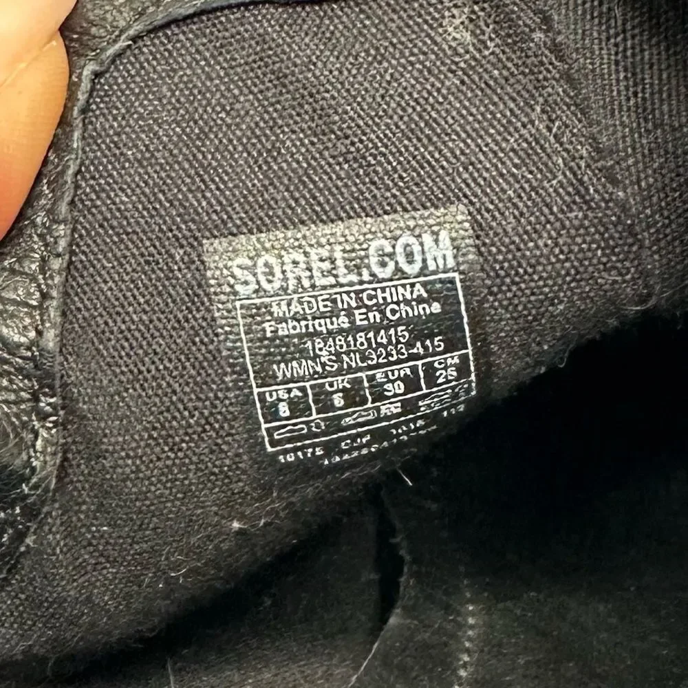 SOREL Women’s Lolla Cut‑Out Bootie in navy blue suede Booties Size 6 (B-1765)